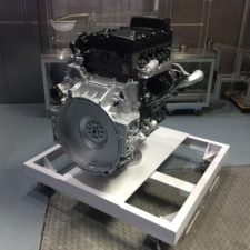 トラック５Lエンジンモデル